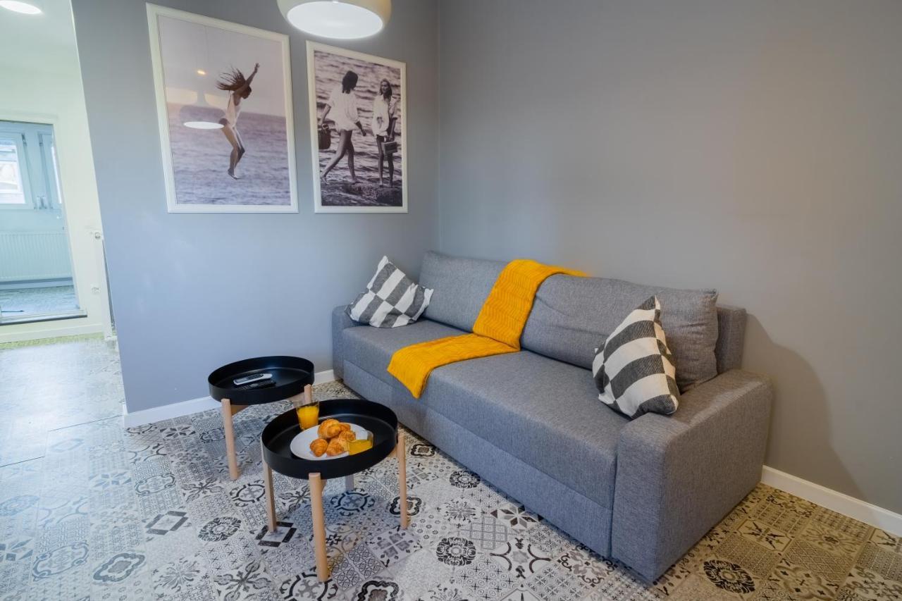 One Bedroom Flat In Bucharest'S Historic District Esterno foto